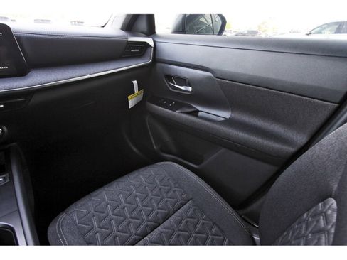 Certified 2025 Nissan Kicks SV image 13