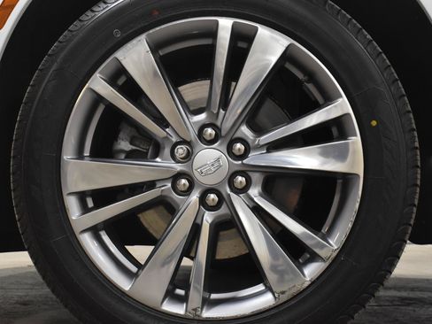 Used 2024 Cadillac XT5 Premium Luxury FWD image 34