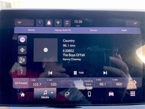 Used 2024 Jeep Compass Trailhawk image 16