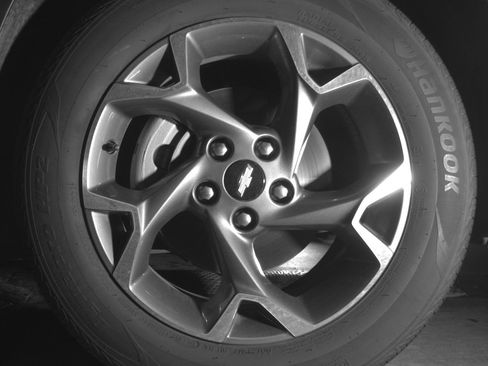 Used 2025 Chevrolet Trax LT FWD image 12