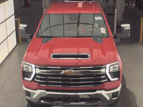 Used 2024 Chevrolet Silverado 3500 LTZ w/ LTZ Convenience Package AWD/4WD image 3