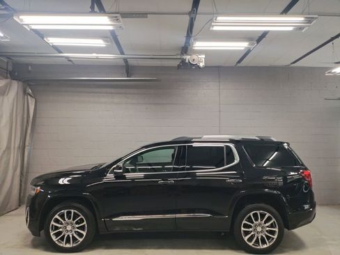 Used 2023 GMC Acadia Denali w/ Denali Technology Package FWD image 17