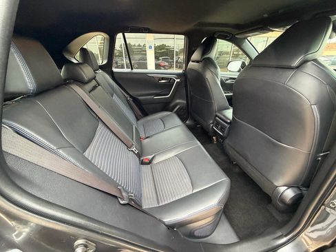 Used 2020 Toyota RAV4 XSE AWD/4WD image 19