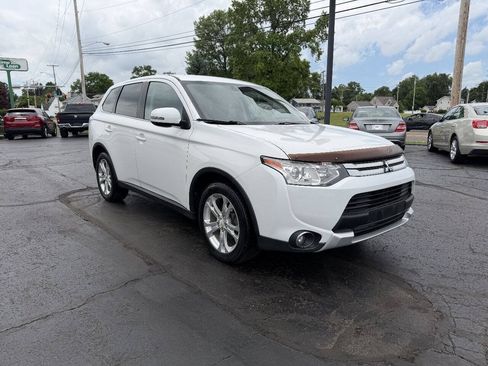 Used 2015 Mitsubishi Outlander GT AWD/4WD image 5