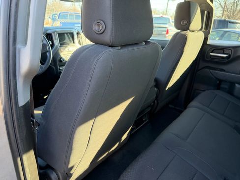 Used 2019 Chevrolet Silverado 1500 Custom w/ Custom Convenience Package image 29