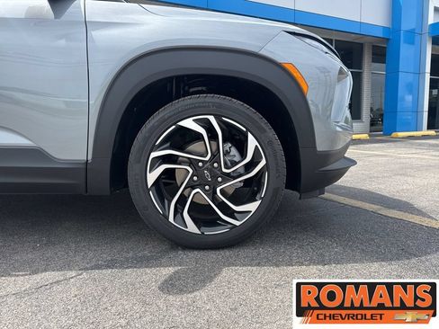 New 2026 Chevrolet TrailBlazer RS w/ Convenience Package FWD image 3