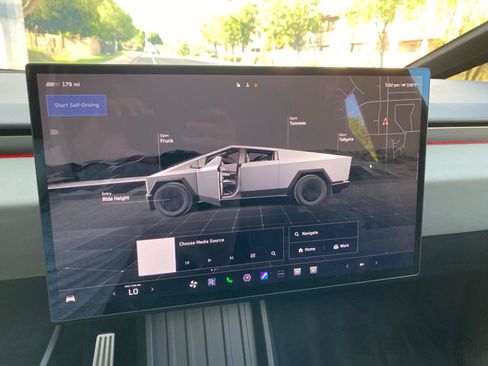 Used 2025 Tesla Cybertruck AWD Crew Cab image 56