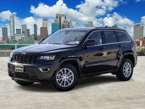 Used 2022 Jeep Grand Cherokee Laredo X image 1