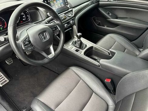 Used 2019 Honda Accord Sport image 10