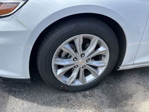 Used 2024 Chevrolet Malibu LT FWD image 18