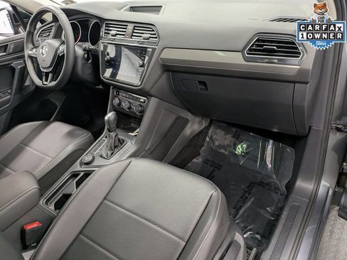 Used 2021 Volkswagen Tiguan SE w/ Panoramic Sunroof Package AWD/4WD image 35