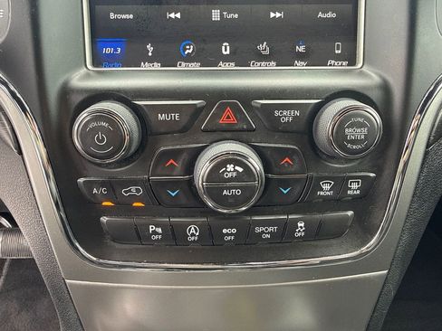 Used 2018 Jeep Grand Cherokee Altitude AWD/4WD image 22