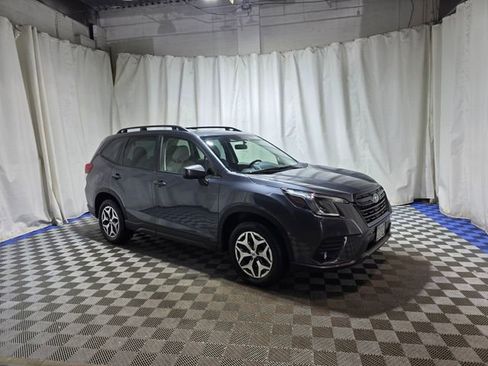 Certified 2024 Subaru Forester Premium AWD/4WD image 2