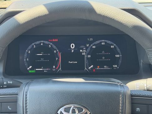 New 2026 Toyota Tacoma TRD Off-Road w/ TRD Off Road Upgrade Package AWD/4WD image 15