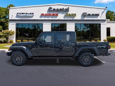 New 2025 Jeep Gladiator Sport AWD/4WD image 7