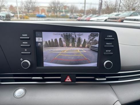Certified 2025 Hyundai Elantra Sport image 20