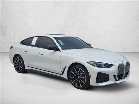 Used 2025 BMW i4 xDrive40i w/ M Sport Package AWD/4WD image 3