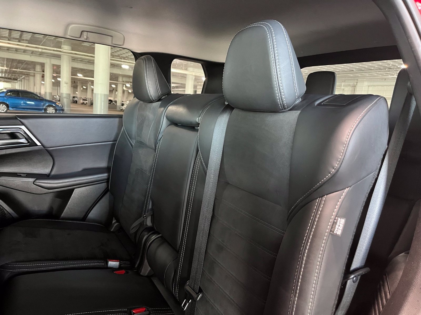 Used 2024 Mitsubishi Outlander SE AWD/4WD image 35
