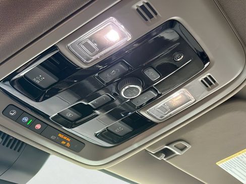 New 2026 GMC Yukon XL Denali w/ Sun & Power Step Package AWD/4WD image 17