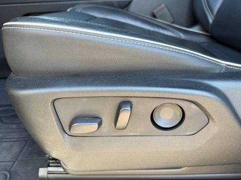 Used 2021 Chevrolet Tahoe Premier RWD image 14