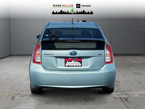 Used 2015 Toyota Prius Four FWD image 4