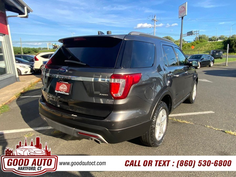 Used 2017 Ford Explorer XLT w/ Equipment Group 202A AWD/4WD image 5