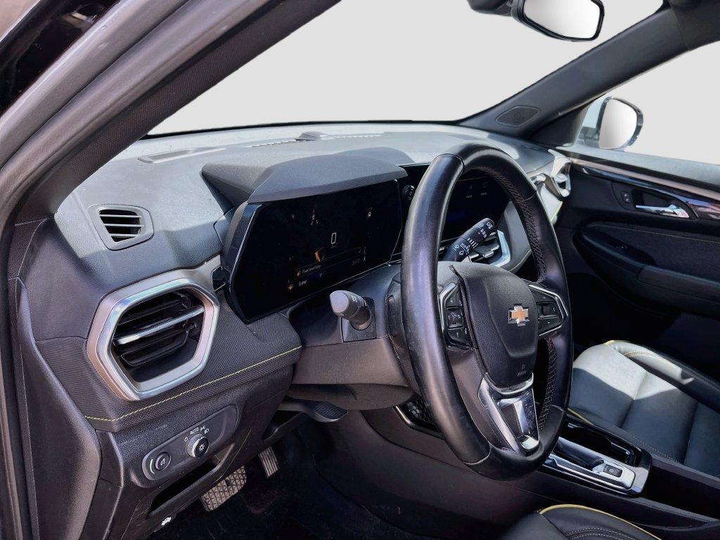 Used 2024 Chevrolet TrailBlazer ACTIV w/ Convenience Package FWD image 9