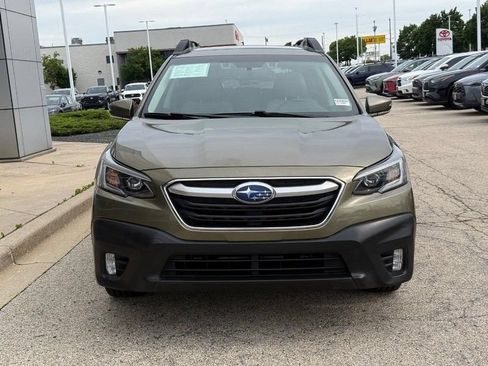 Used 2022 Subaru Outback Premium AWD/4WD image 8