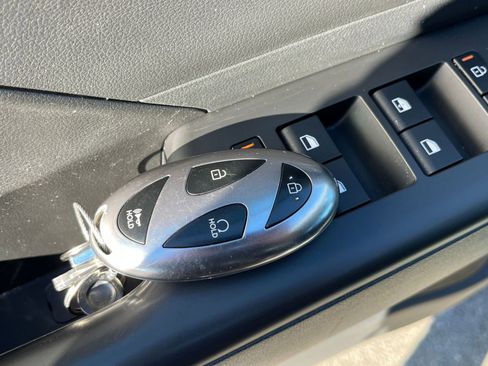 Used 2025 Hyundai Kona SEL image 22