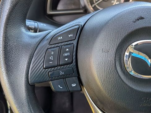 Used 2016 MAZDA MAZDA3 i Sport w/ Preferred Equipment Package FWD image 17