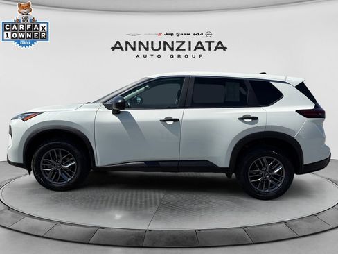 Certified 2024 Nissan Rogue S AWD/4WD image 2