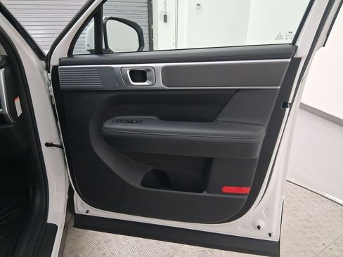 Used 2025 Hyundai Santa Fe SEL image 29