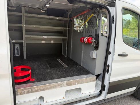 Used 2019 Ford Transit 150 130 Low Roof RWD image 28