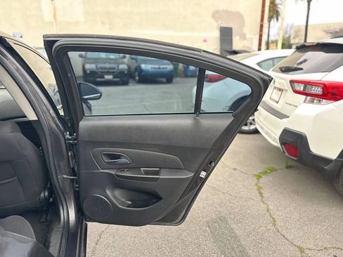 Used 2016 Chevrolet Cruze LT w/ Technology Package image 31