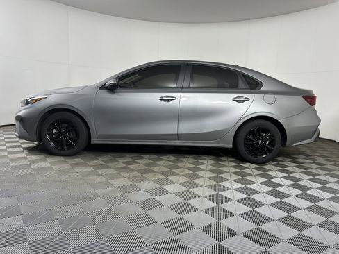 Certified 2024 Kia Forte LXS w/ LXS Technology Package image 8