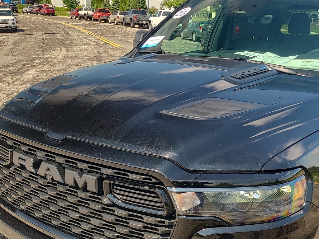 New 2026 RAM 1500 Express AWD/4WD image 8