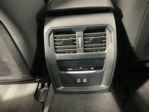 Certified 2025 BMW i4 eDrive40 w/ M Sport Package image 28