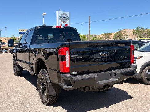 Used 2025 Ford F350 Lariat w/ Lariat Ultimate Package AWD/4WD image 3