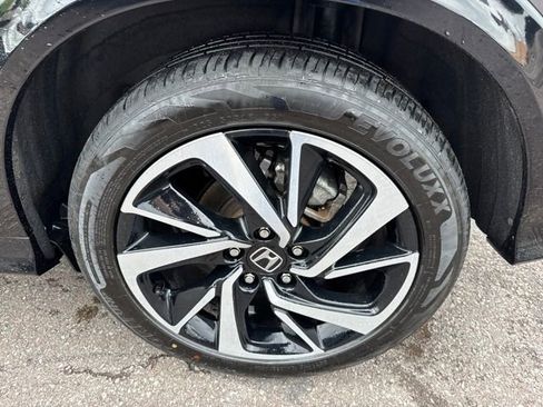 Used 2020 Honda HR-V Sport image 32