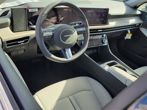 New 2025 Hyundai Sonata SEL image 3
