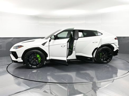 Used 2024 Lamborghini Urus S AWD/4WD image 42