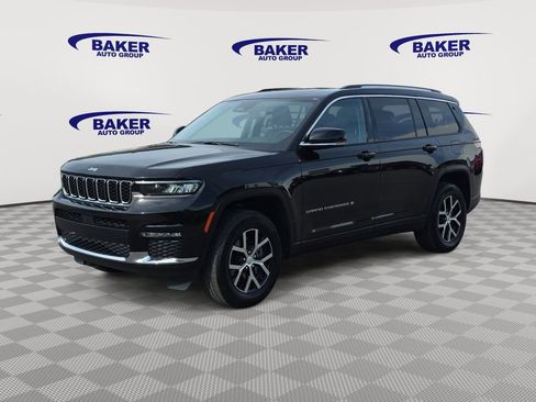 Used 2023 Jeep Grand Cherokee L Limited w/ Trailer Tow Group (B) AWD/4WD image 7