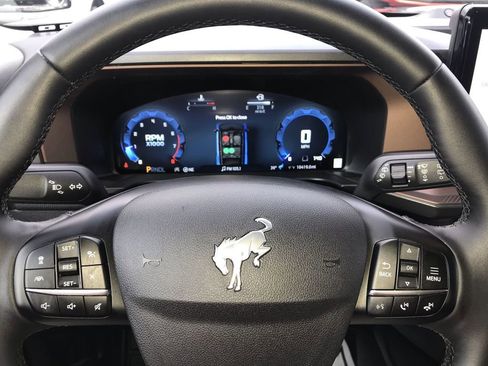 Used 2025 Ford Bronco Sport Outer Banks w/ Outer Banks Tech Package+ image 14