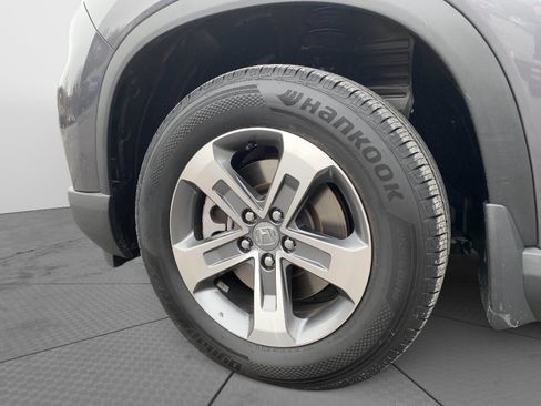 Used 2023 Honda Pilot EX-L image 9