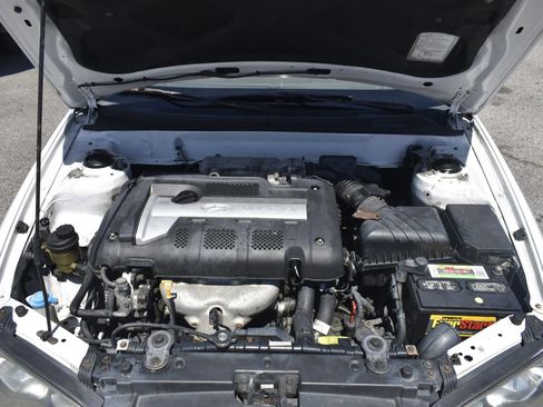 Used 2005 Hyundai Elantra GLS FWD image 18