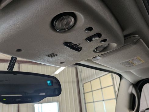 Used 2003 HUMMER H2 Luxury w/ Preferred Equipment Group image 18