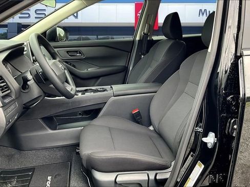 New 2026 Nissan Rogue S image 9