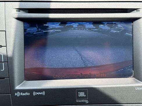 Used 2014 Toyota Prius Five w/ Preferred Accessory Package FWD image 16