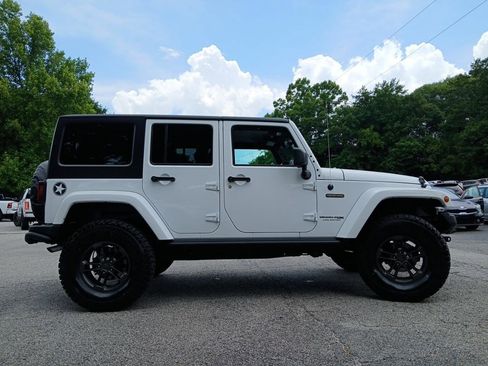 Used 2018 Jeep Wrangler Unlimited Sport AWD/4WD image 5