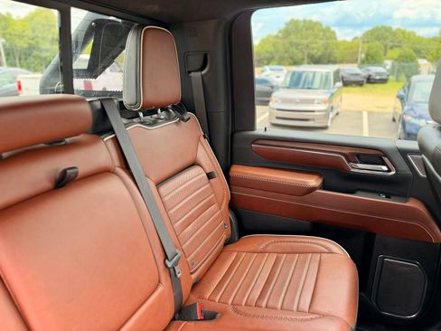 Used 2024 GMC Sierra 2500 Denali Ultimate w/ Max Trailering Package AWD/4WD image 51